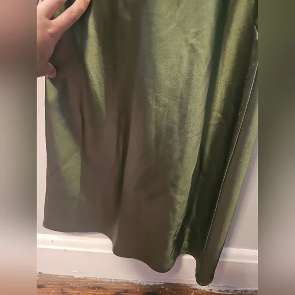 Petal & Pup Size Small Selma One Shoulder Satin Gown Olive Green READ INFO - Picture 6 of 12